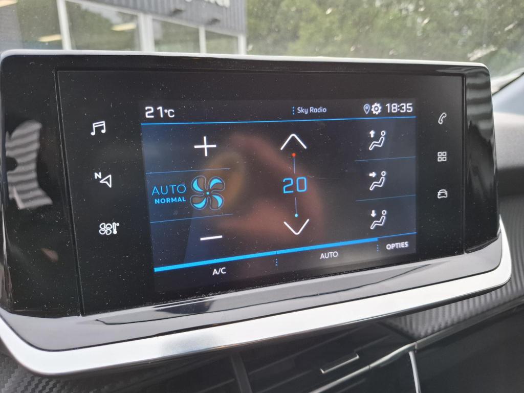 Peugeot 208 1.2 allure pack eat8 automaat clima/cam/lmv