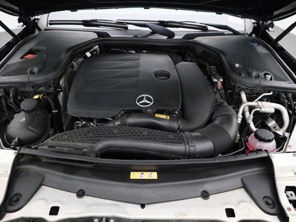 Mercedes-Benz E-Klasse estate 300 amg line | automaat | virtual cockpit | c