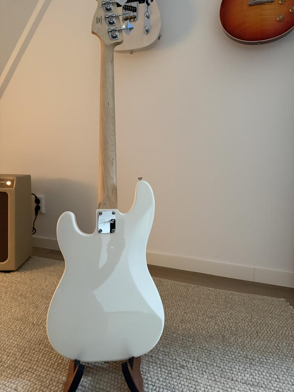 Ongebruikte Squier precision bass