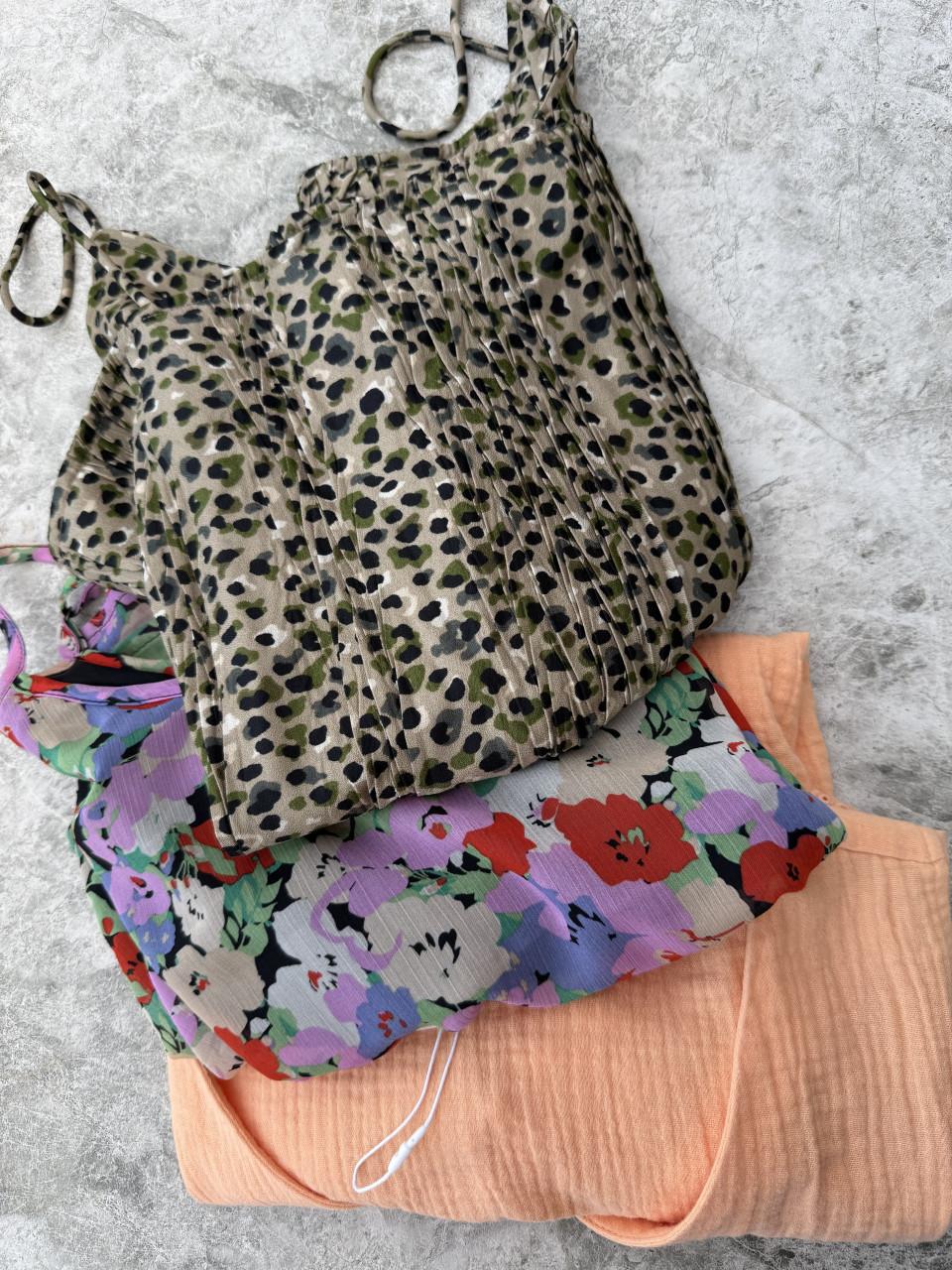 Pakket Only Jacq Y 6 Splinternieuw Tops/Shirts. Mt XS-S. 34-36 Kan ook 38.