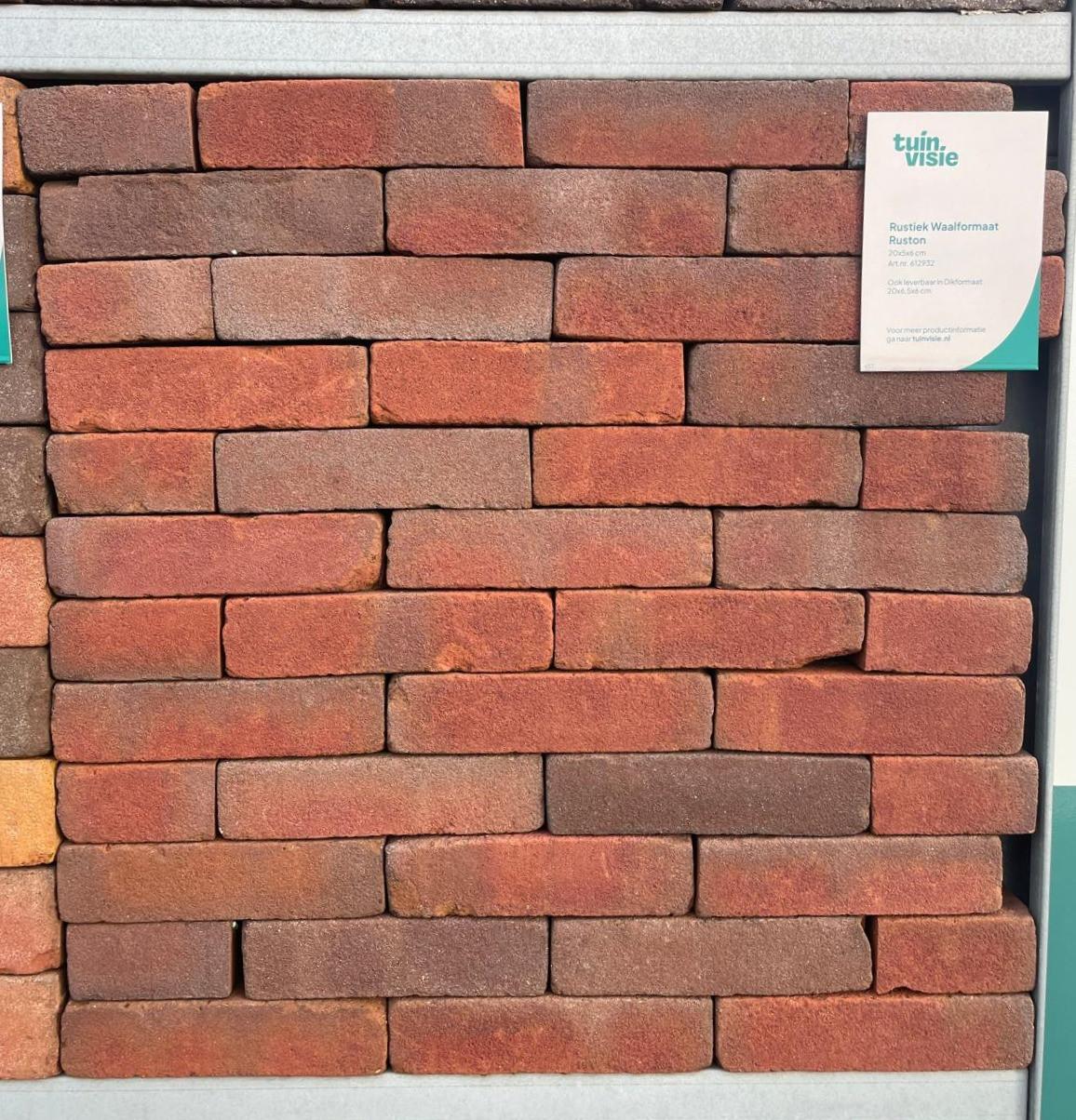 Nieuw gebakken klinker paars/rood