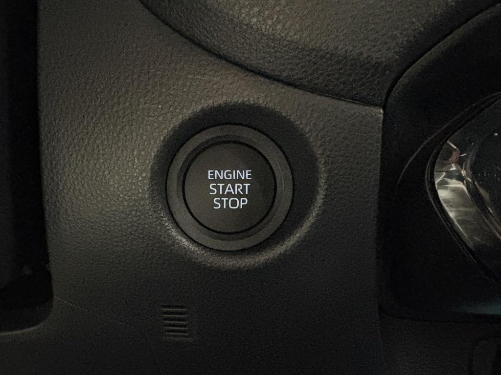 Toyota Aygo x 1.0 vvt-i mt jbl| pdc| stoel.verw| camera| keyless| climate