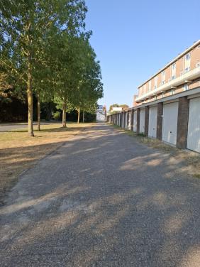 TE HUUR NETTE GARAGEBOX IN VLISSINGEN