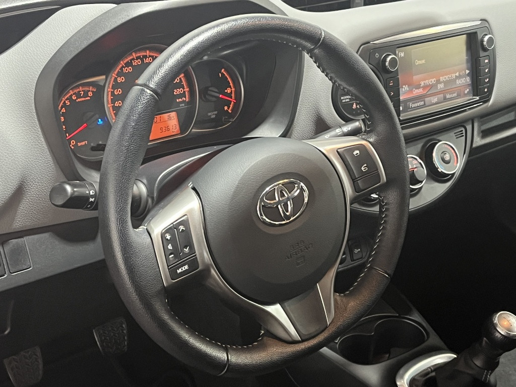 Toyota Yaris 1.0 vvt-i aspiration | airco | camera |