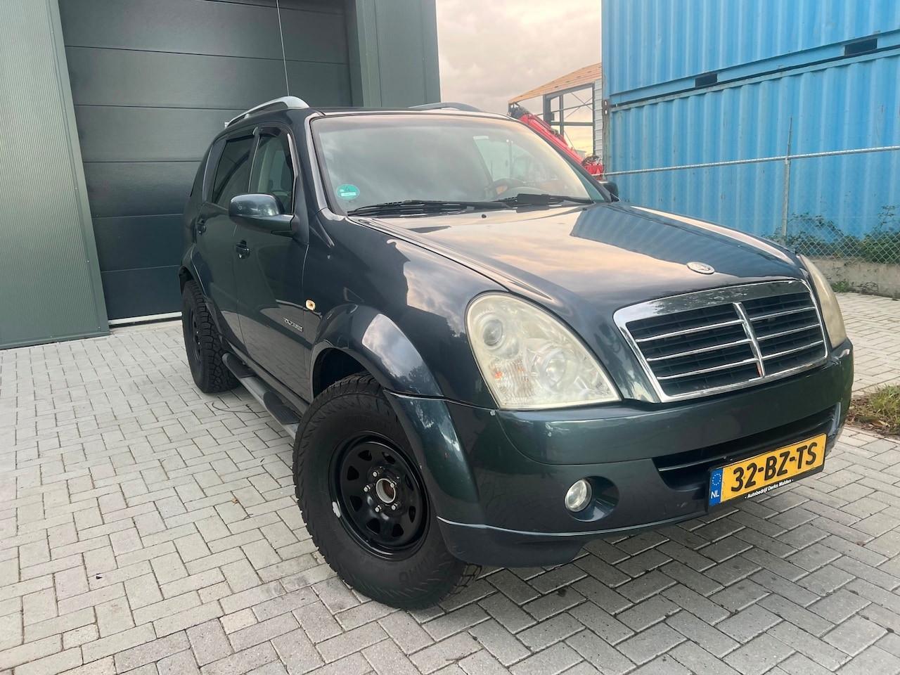 SsangYong Rexton - RX 270 Xdi High Roof 4x4