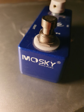 Zgan mosky XP booster gitaareffectpedaal in zeer goede staat...