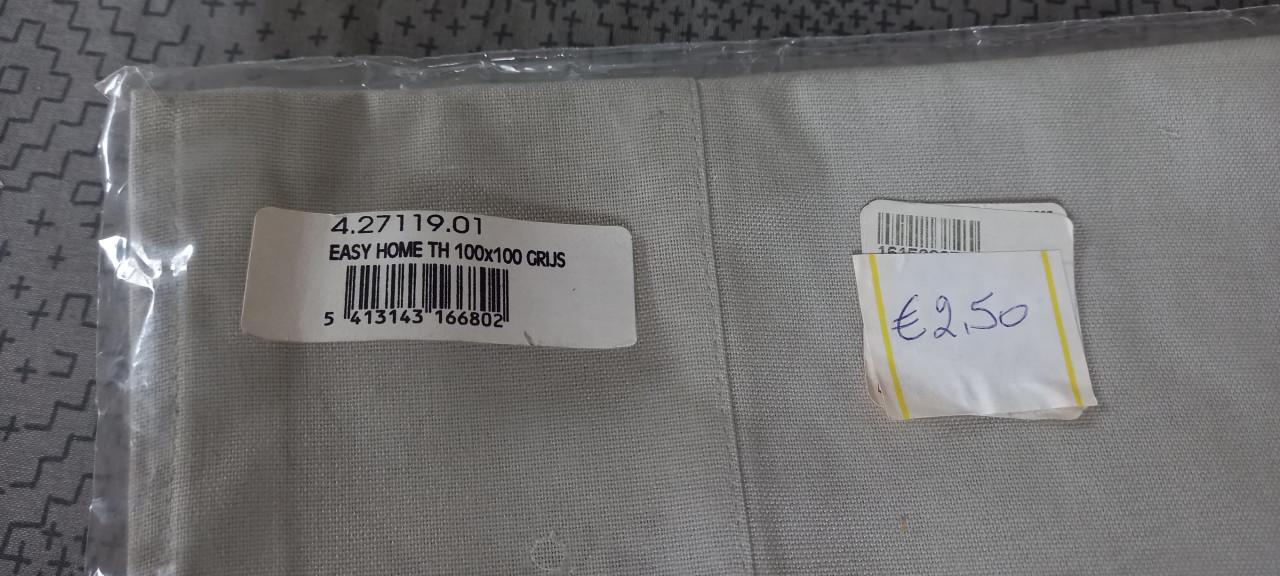 2 tafelkleedjes