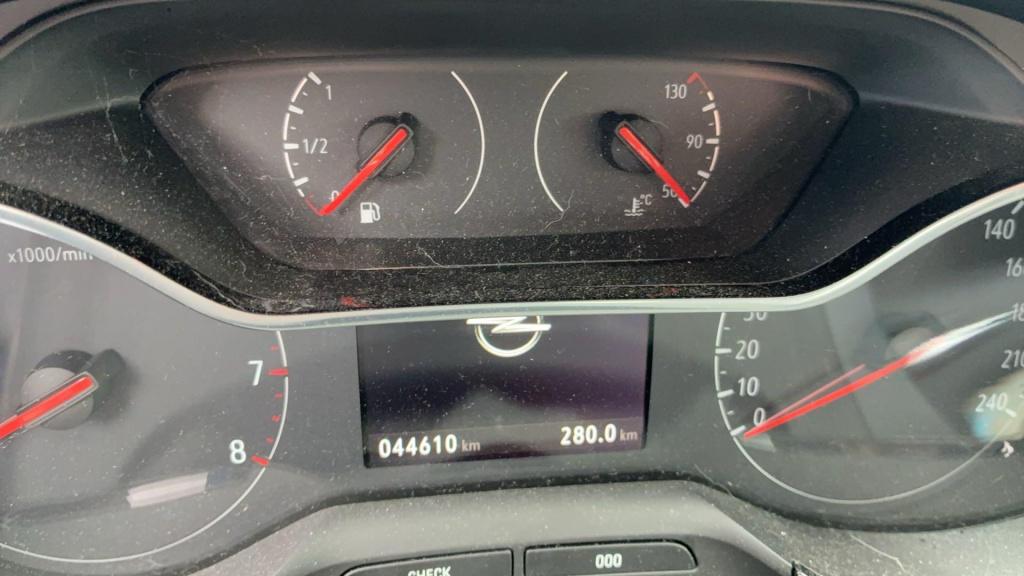 Opel Crossland X 1.2 turbo innovation