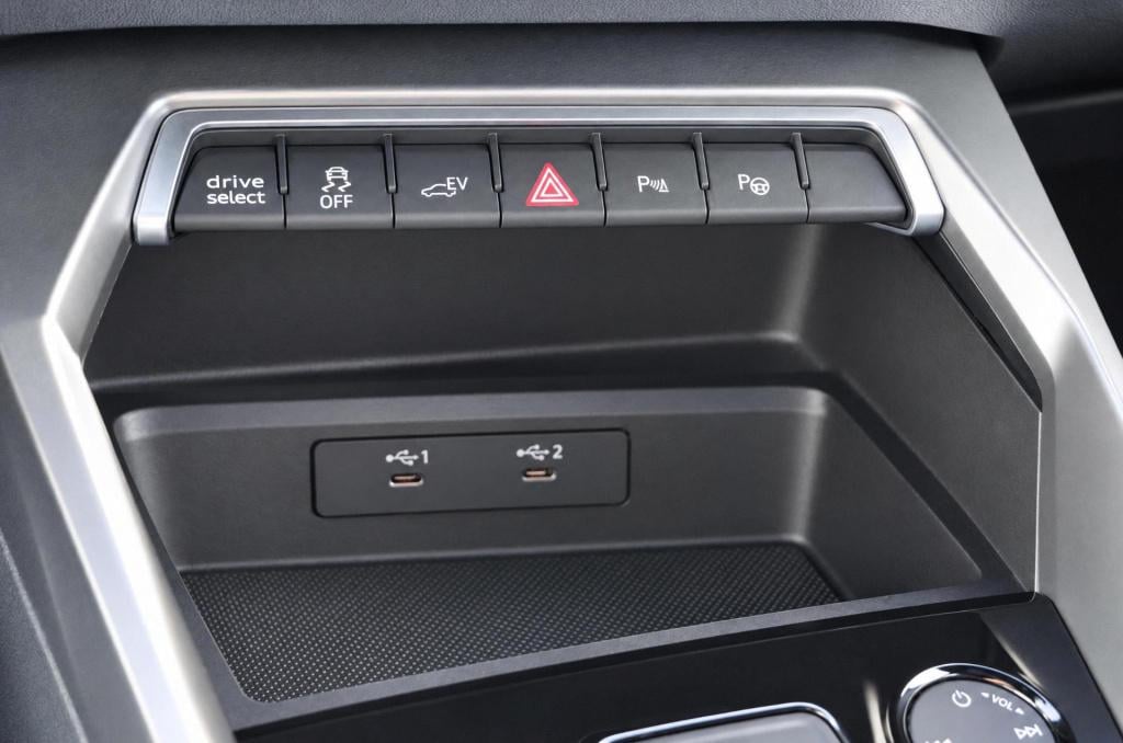 Audi A3 sportback 45 tfsi e s edition competition 245pk s-tronic | soh 91,3