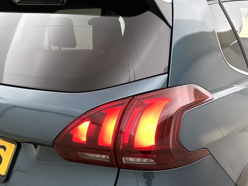 Peugeot 2008 110 pk allure | rijklaar | panoramadak | trekhaak | camera |
