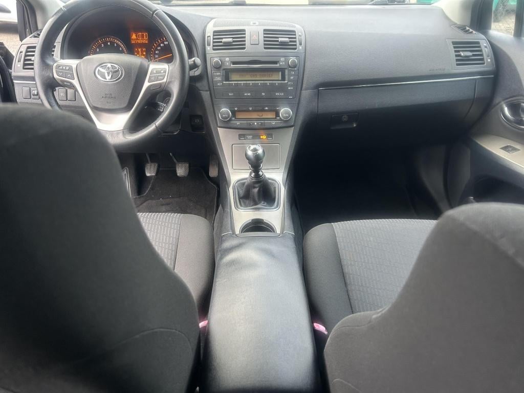 Toyota Avensis 1.8 vvti dynamic