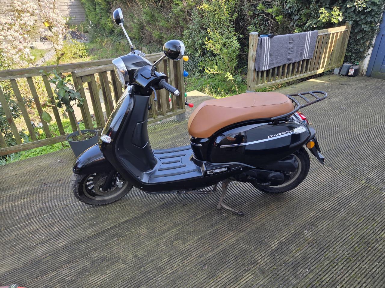 Te koop cruiser bromscooter igs