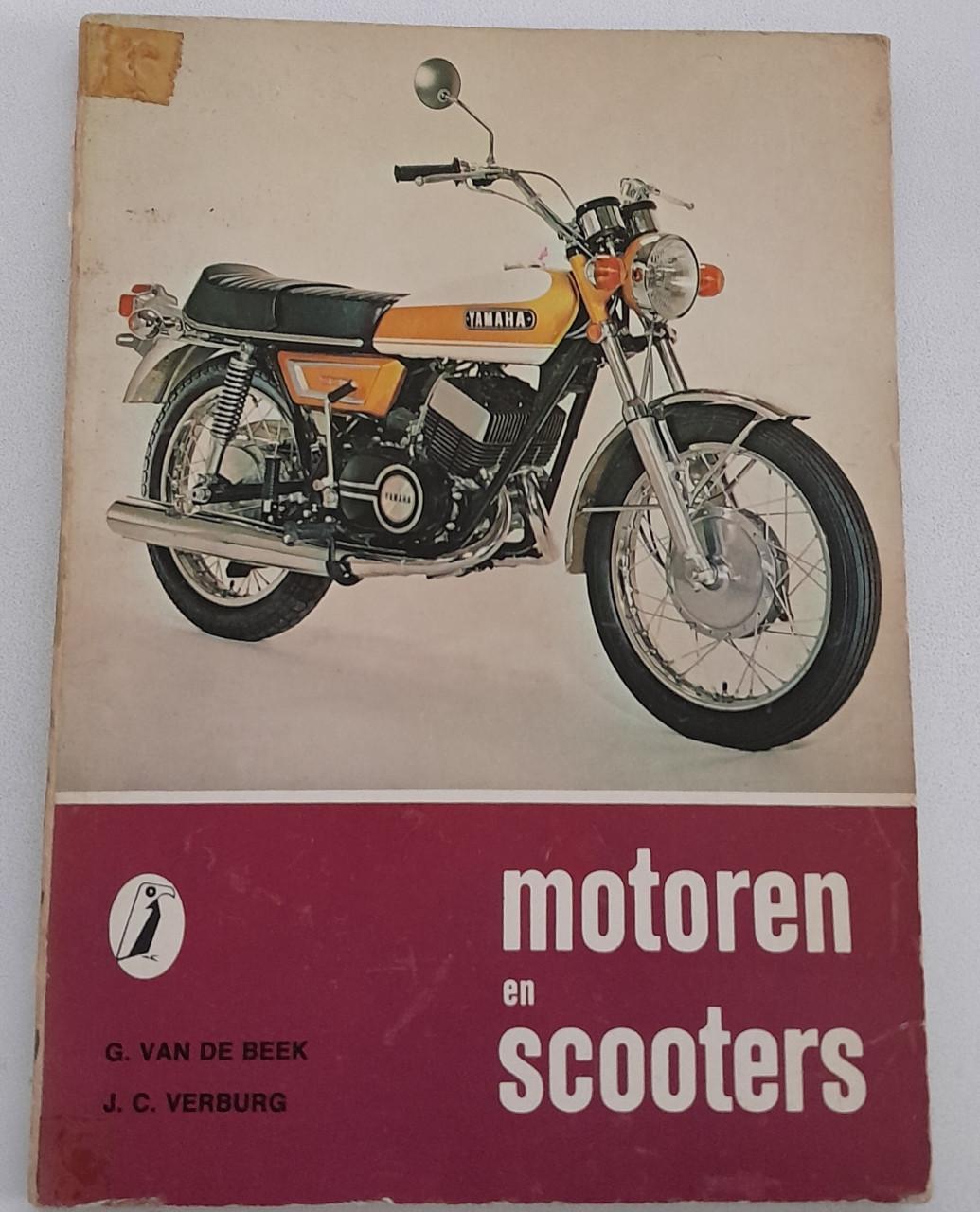 8 Motorboeken voor 10 euro.