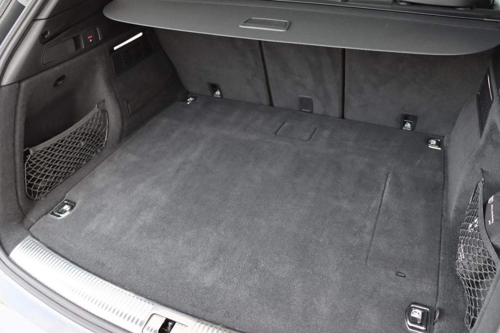 Audi Q5 55 tfsi e s line quattro 367pk s tronic | trekhaak | stoel- en stuu