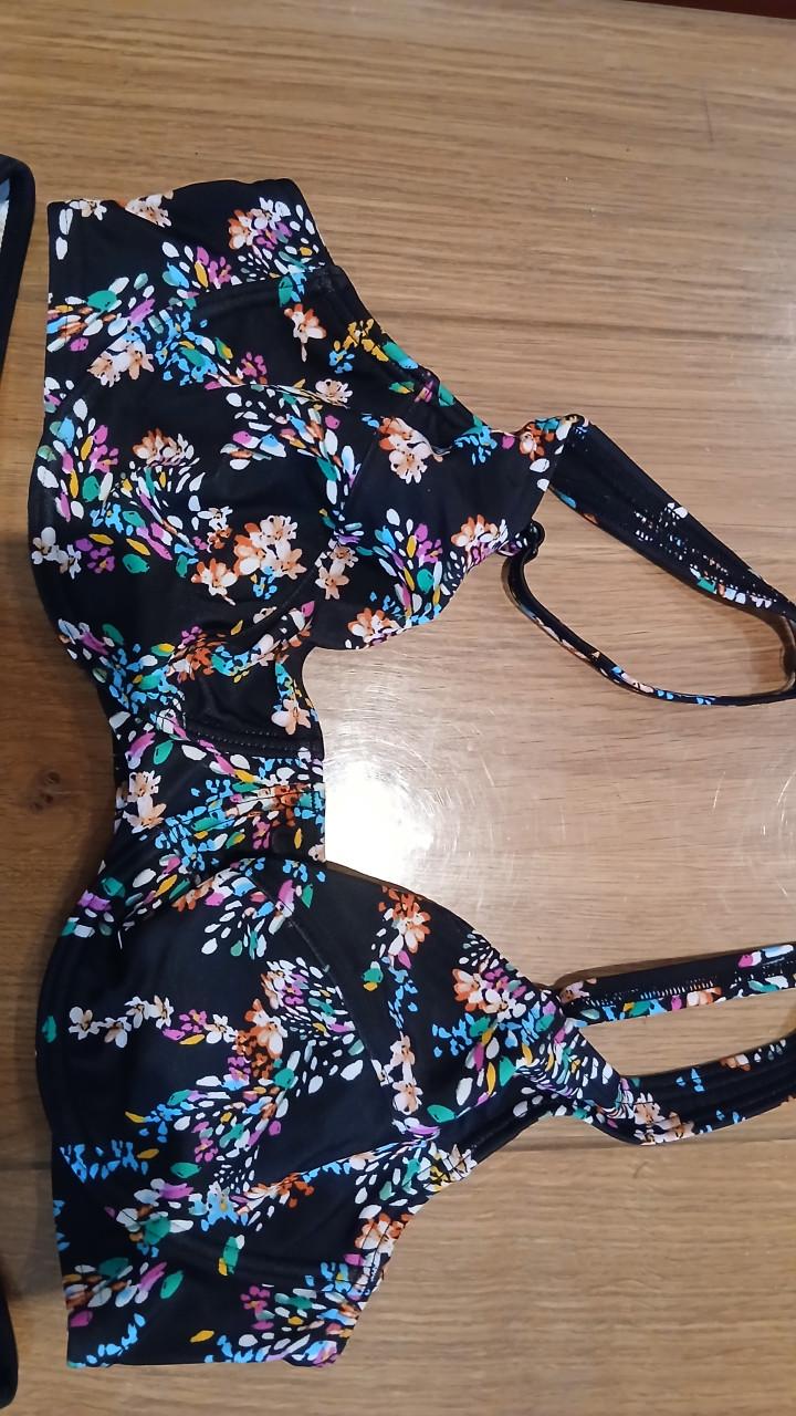 Bikini nieuw zwart +kleuren B80 beugelbikini 42 petite fleur