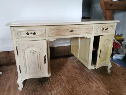 Antiek bureau