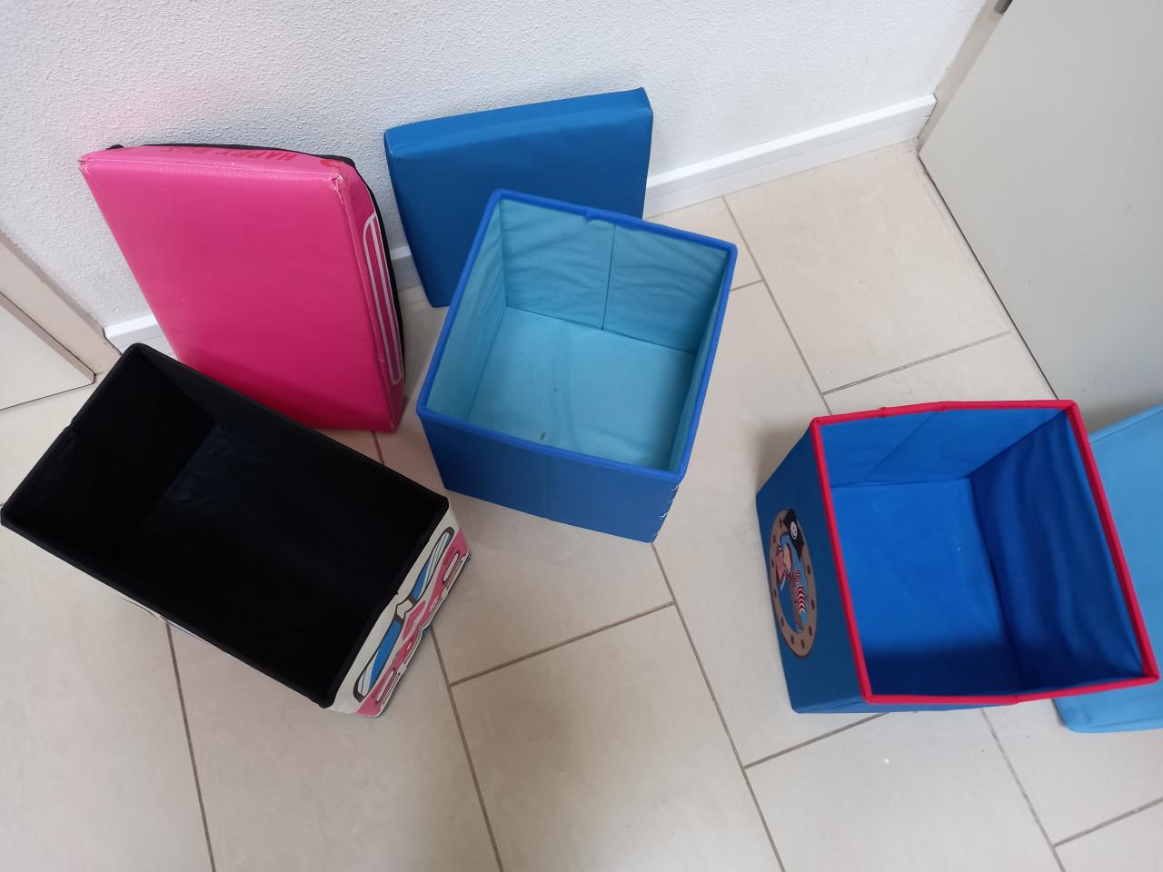 Kinder opberg poef (3x)