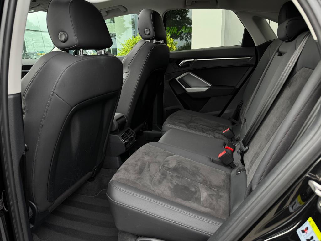 Audi Q3 sportback 35 tfsi s edition * panoramadak * matrix led * camera