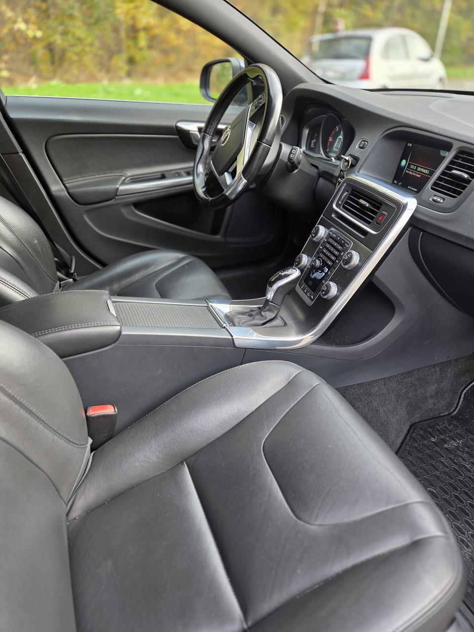 Volvo V60 D2 115pk Start/stop Powershift 2014 Blauw