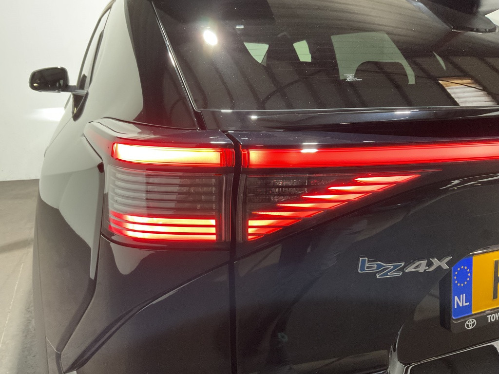 Toyota Bz4x premium 4wd 71 kwh 3 fase