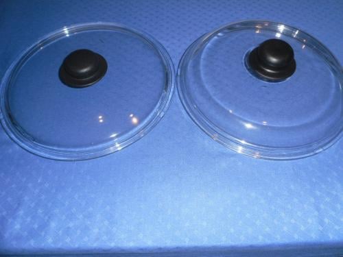 2 glazen deksels doorsne 17 cm