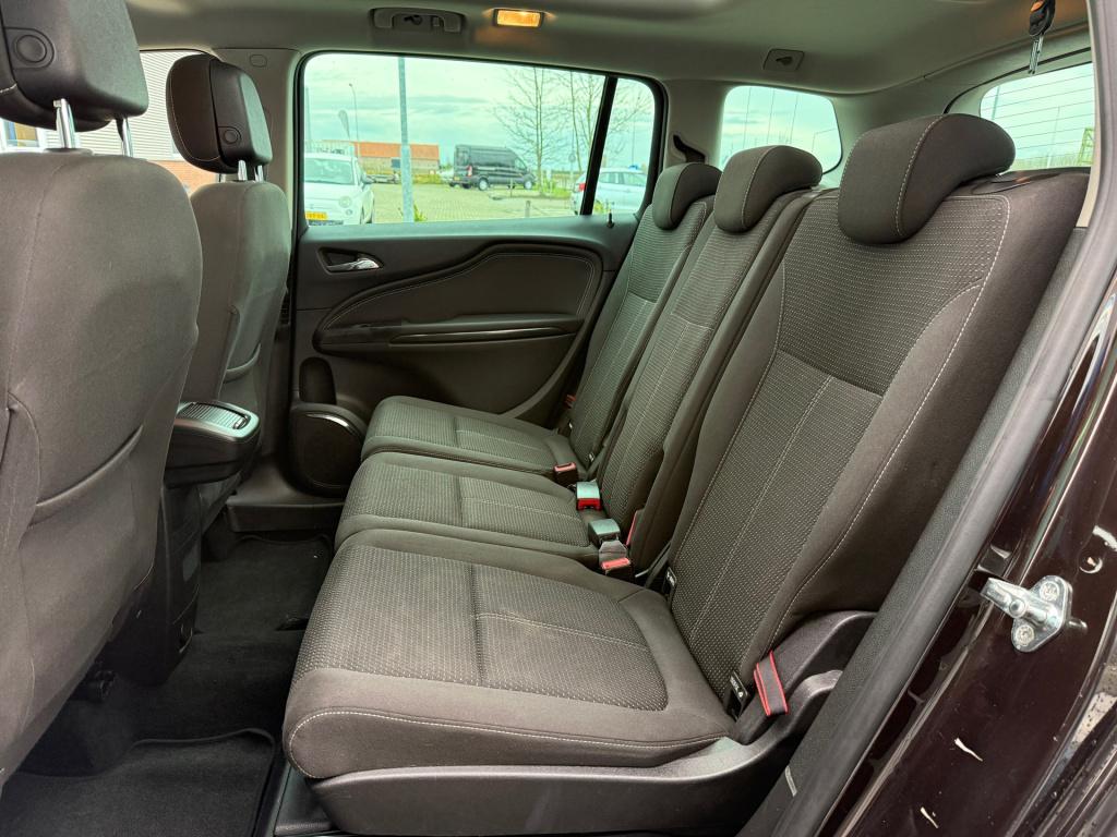 Opel Zafira tourer 1.4 cosmo 7p.