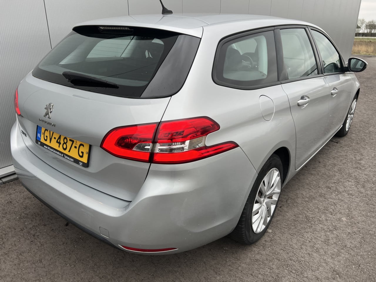 Peugeot 308 SW 1.2 PureTech Blue Lease