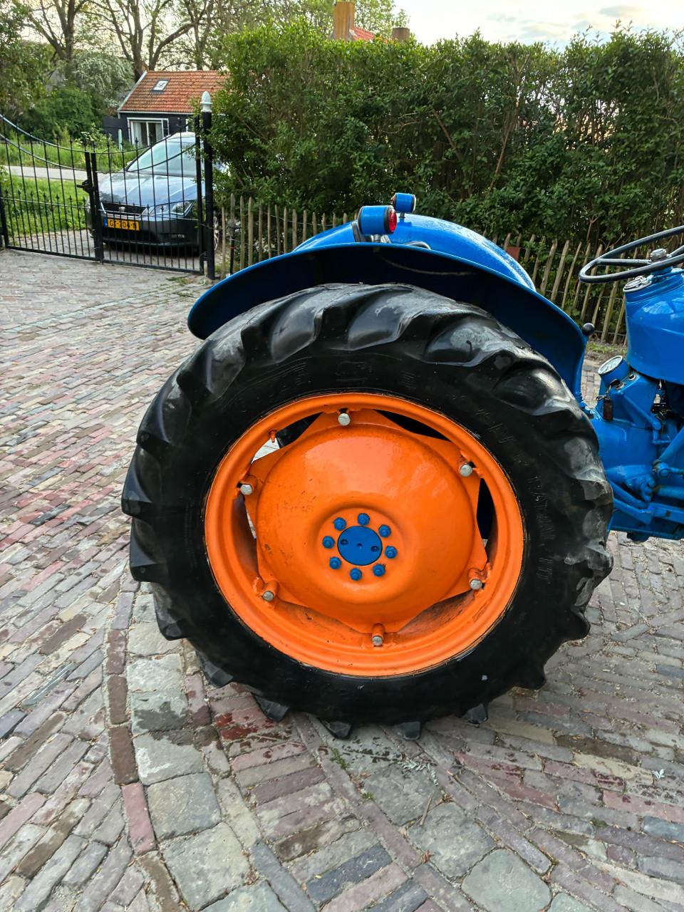 Fordson dexta trekker