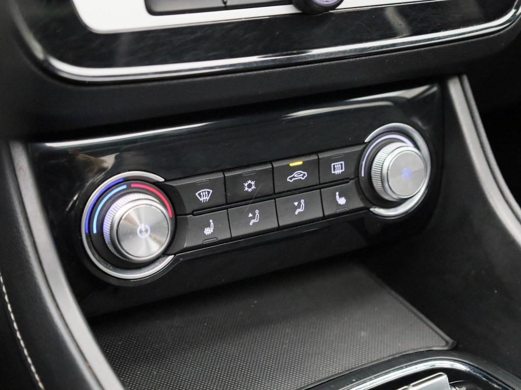 MG Zs Ev mg luxury 45 kwh | climate control | cruise control | achteruitrij