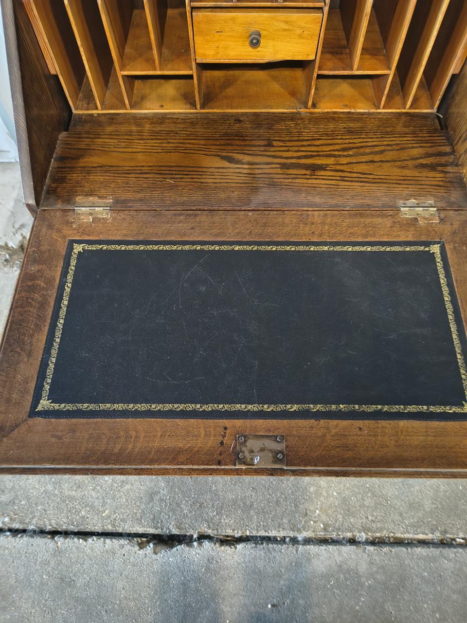 Secretaire