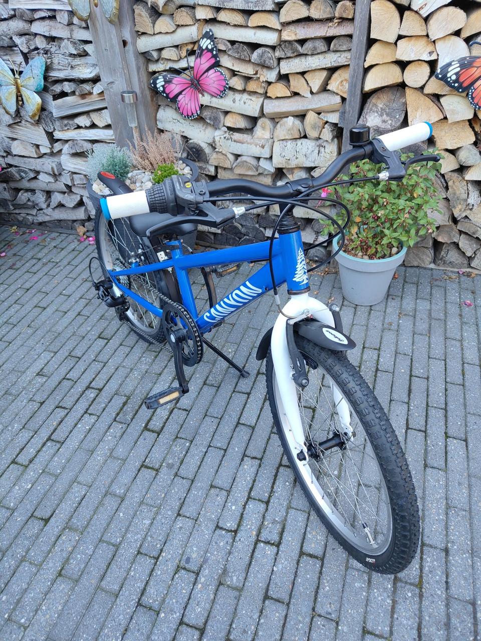20 inch stoere mountainbike met Canyon stickers