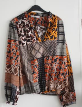 Blouse shirt maat 44