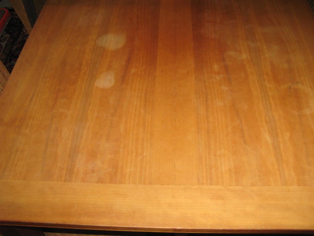 Eettafel + 4 stoelen
