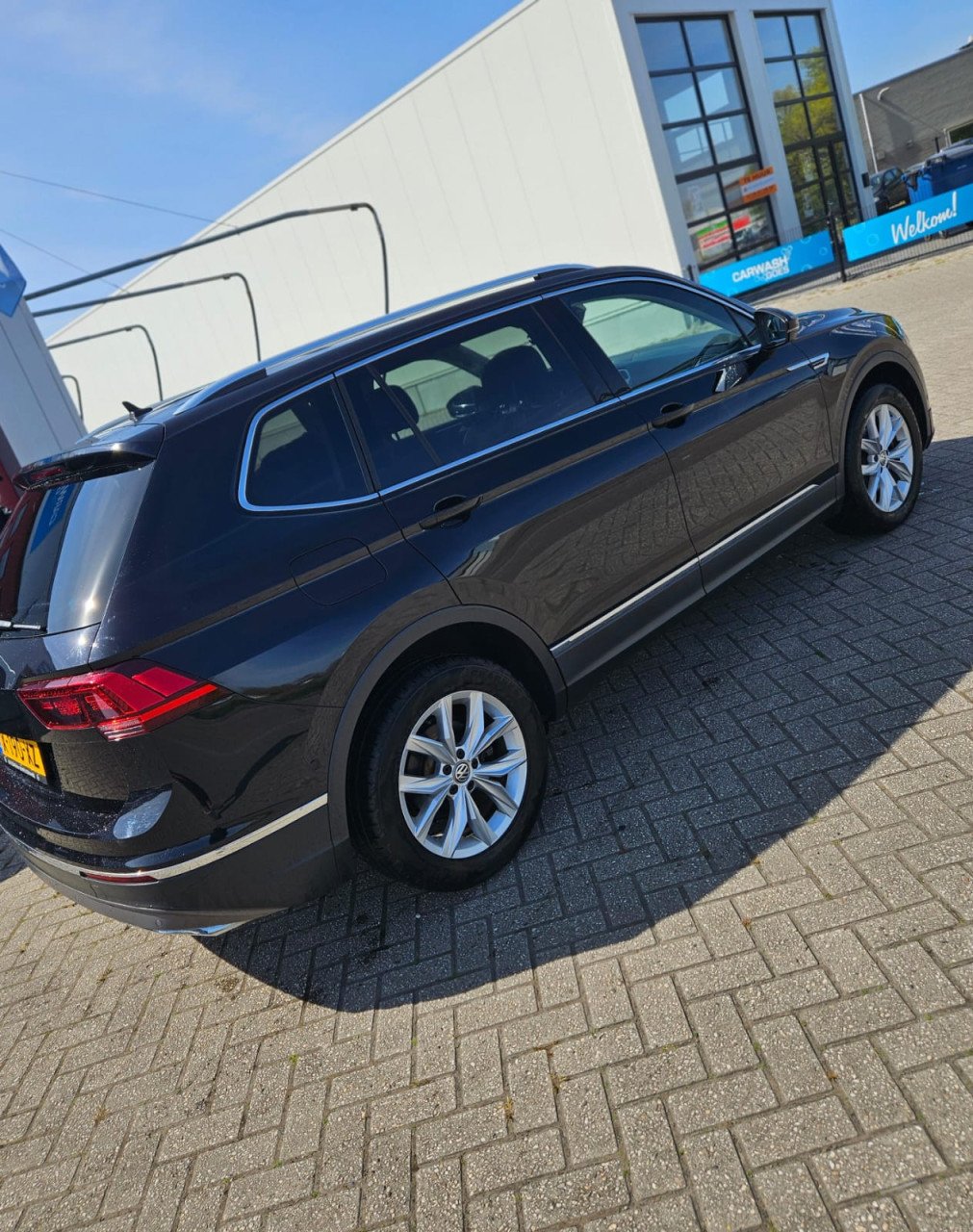 Volkswagen Tiguan 1.4 2018  zwart metallic  met alle opties