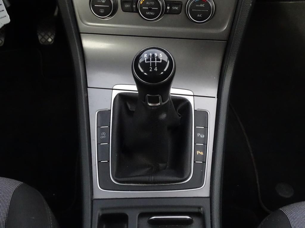 Volkswagen Golf 1.6 tdi highline adapt cruise | navi | bluetooth