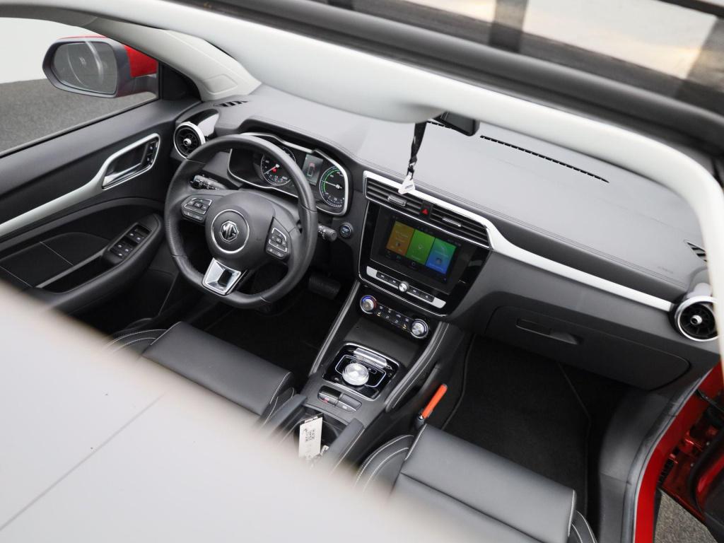 MG Zs Ev luxury 45 kwh | panoramadak | leder | apple carplay - android auto