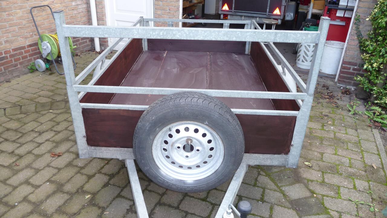 TE KOOP ONGEREMDE ENKELASSER