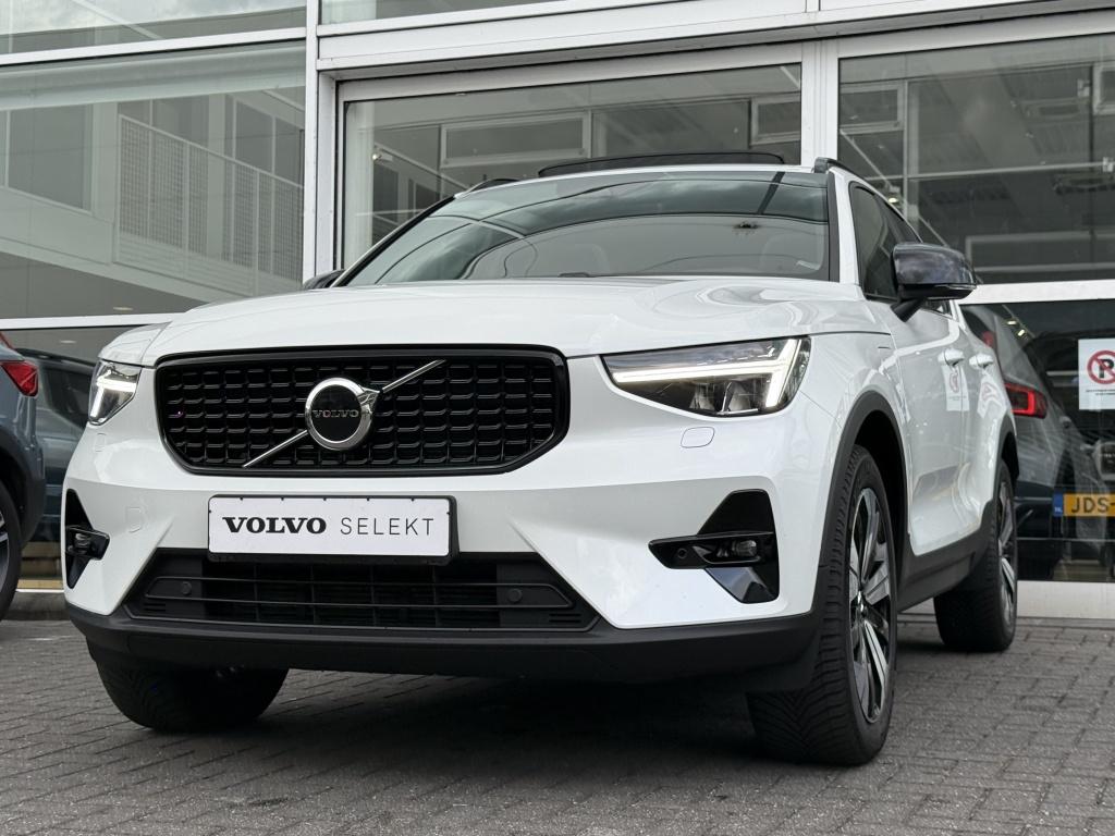 Volvo XC40 t5 262pk recharge ultimate dark | adap.cruise| panodak| trekhaak