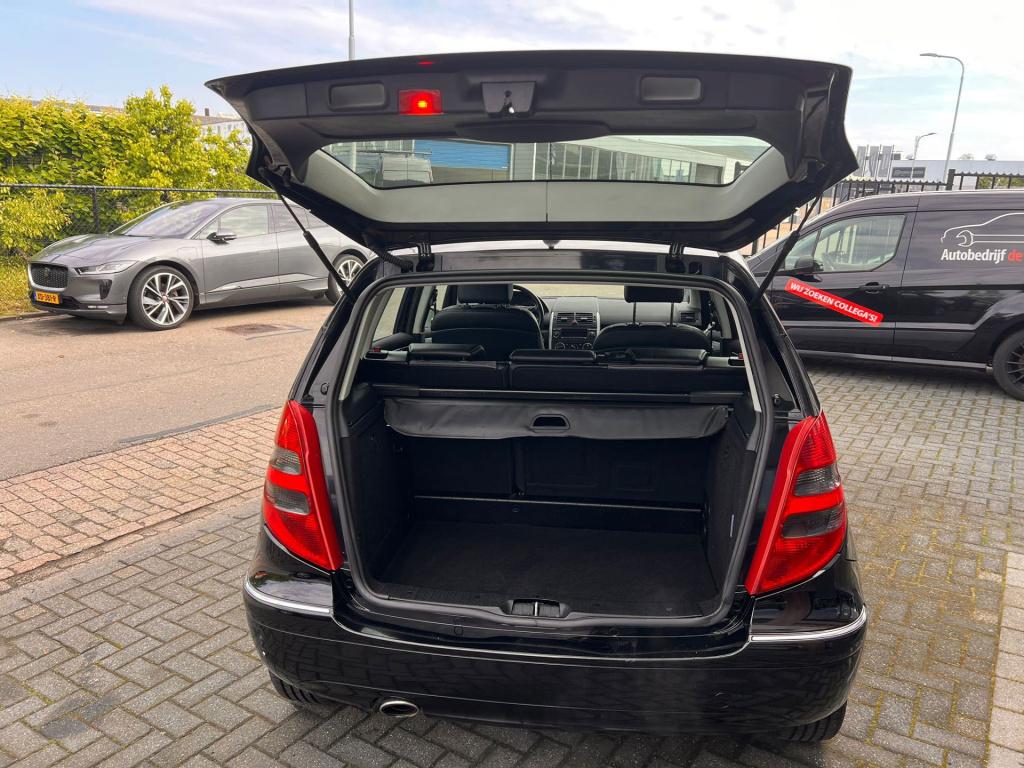 Mercedes-Benz A-Klasse 150 avantgarde meeneemprijs!
