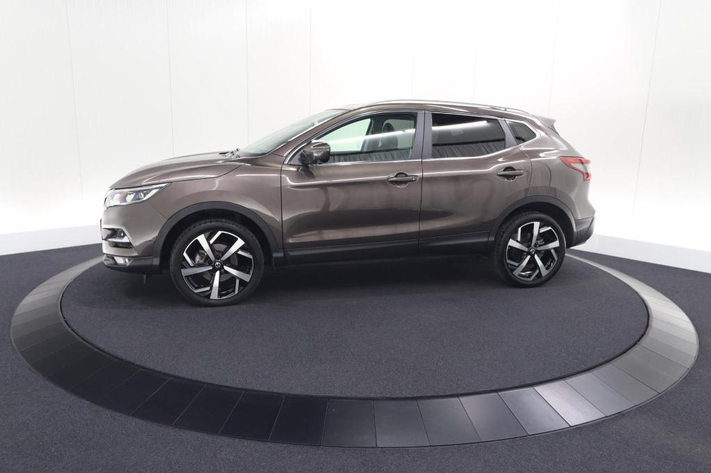 Nissan Qashqai 1.3 dig-t tekna | trekhaak | panoramadak | adaptieve cruise 
