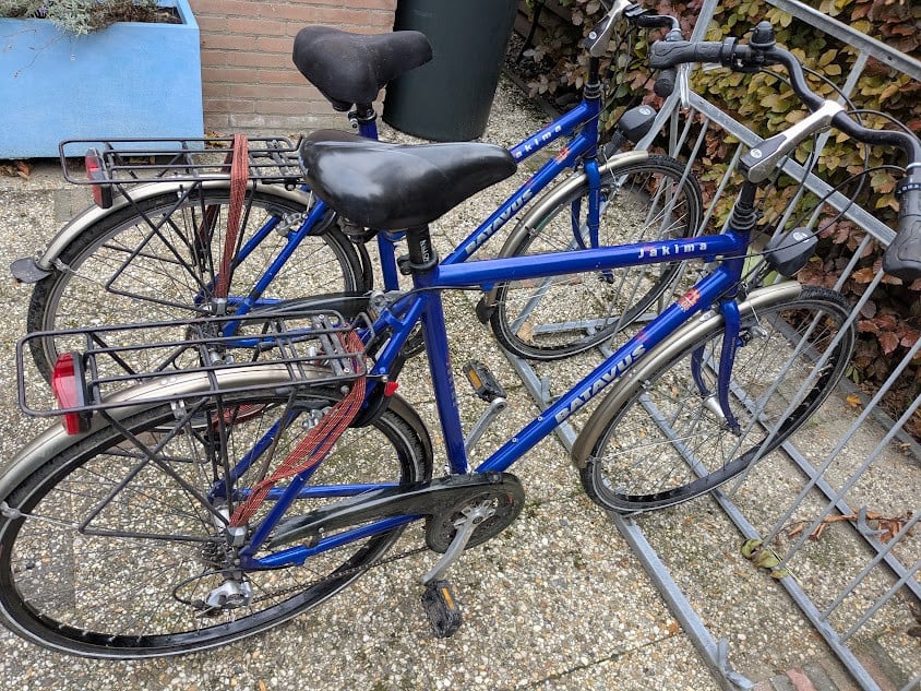 2 Batavus fietsen, dames en heren model, type Jakima maat 53 en 56