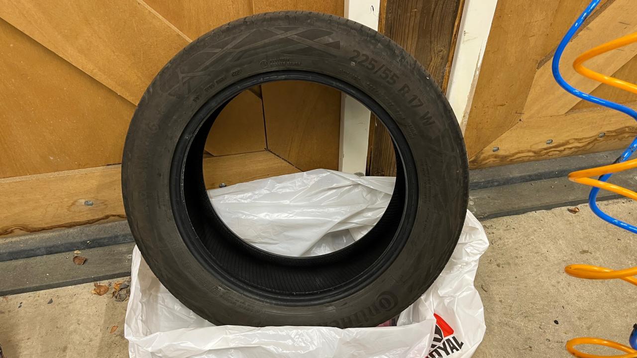 4 stuks autoband Continental Ecocontact6 in de maat 225/55 R17.