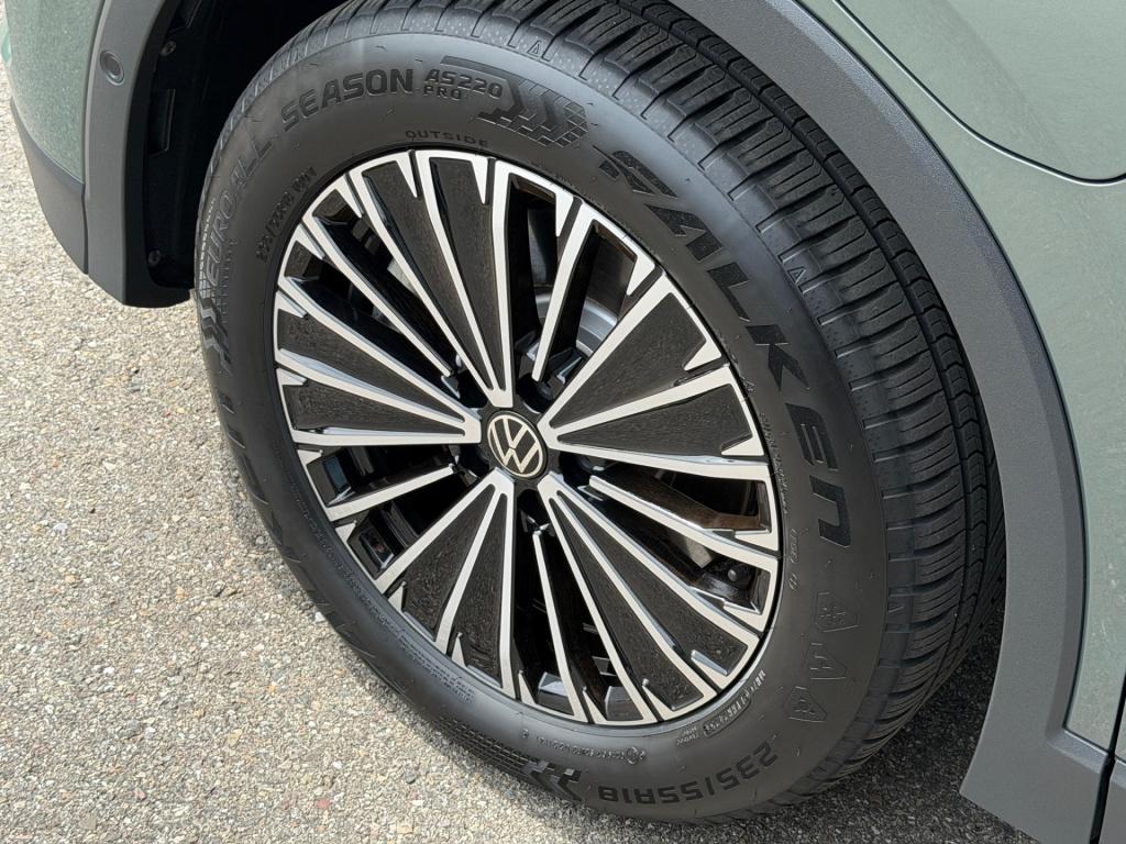 Volkswagen Tiguan 1.5 ehybrid elegance 204pk | trekhaak | 360 camera | pano