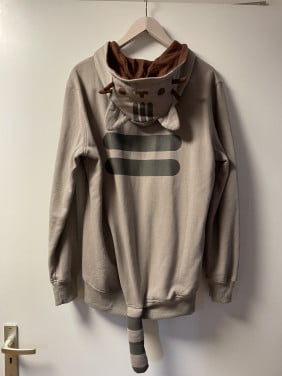 Pusheen vest maat M