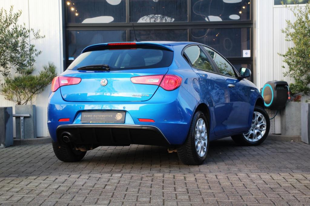 Alfa Romeo Giulietta 1.4 turbo super - blu misano - dab - navi - pdc - crui