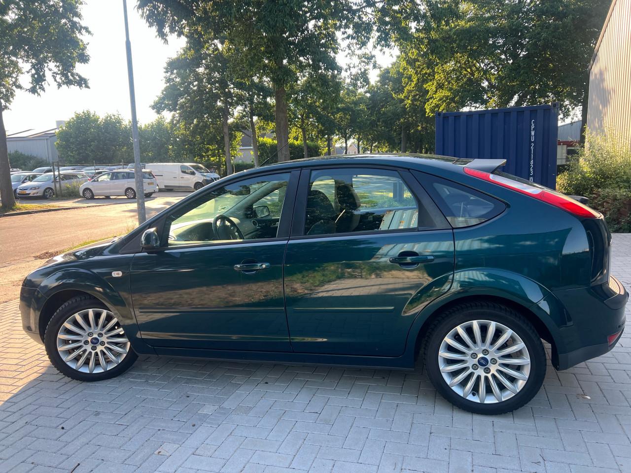 Ford Focus 1.6-16V Trend 153.043km