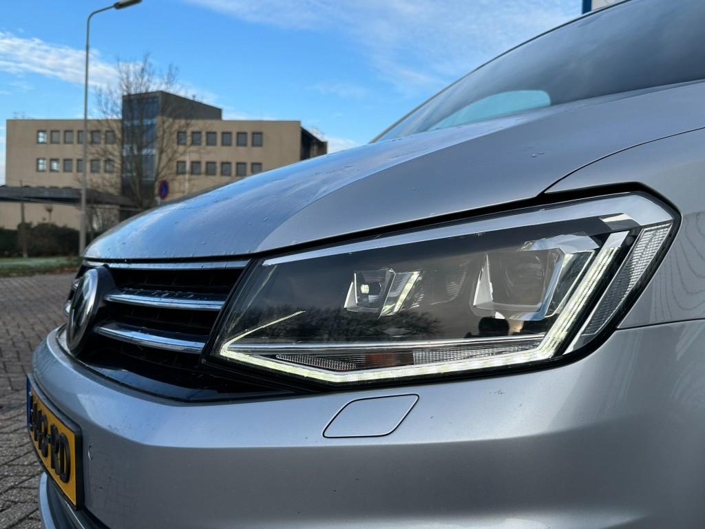 Volkswagen Caddy 1.4 tsi highline 5-pers. led camera trekhaak navi