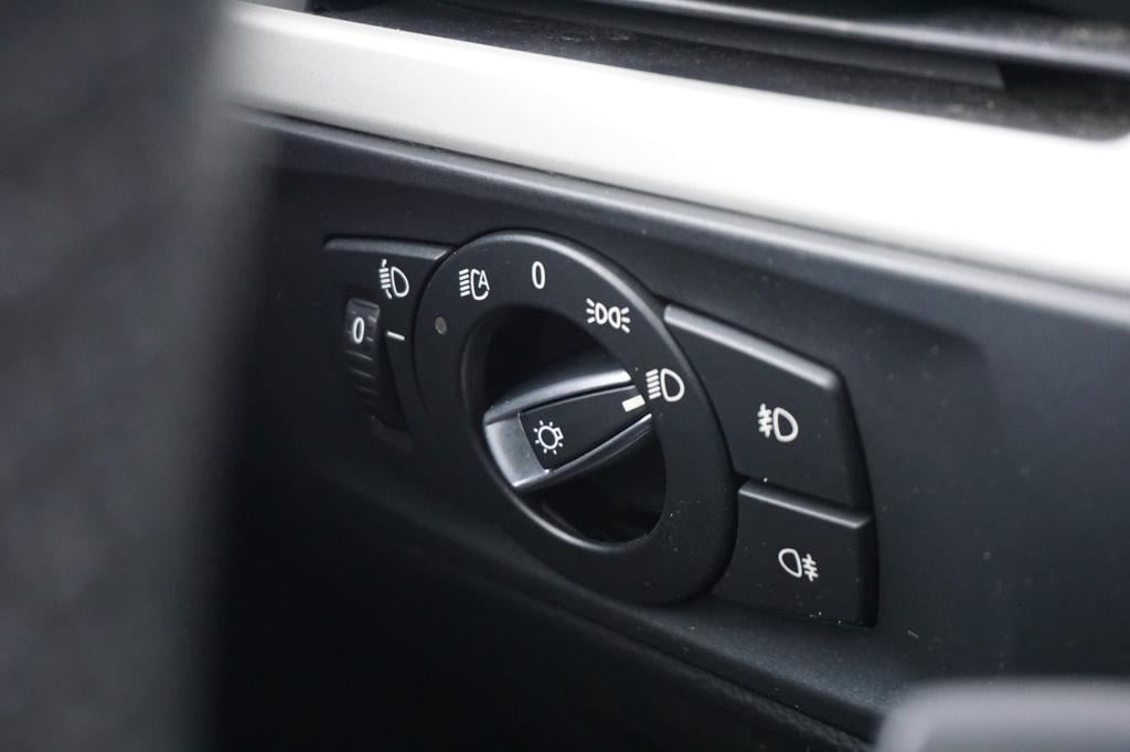 BMW 3-serie touring 320d efficient dynamics edition luxury line airco / nav