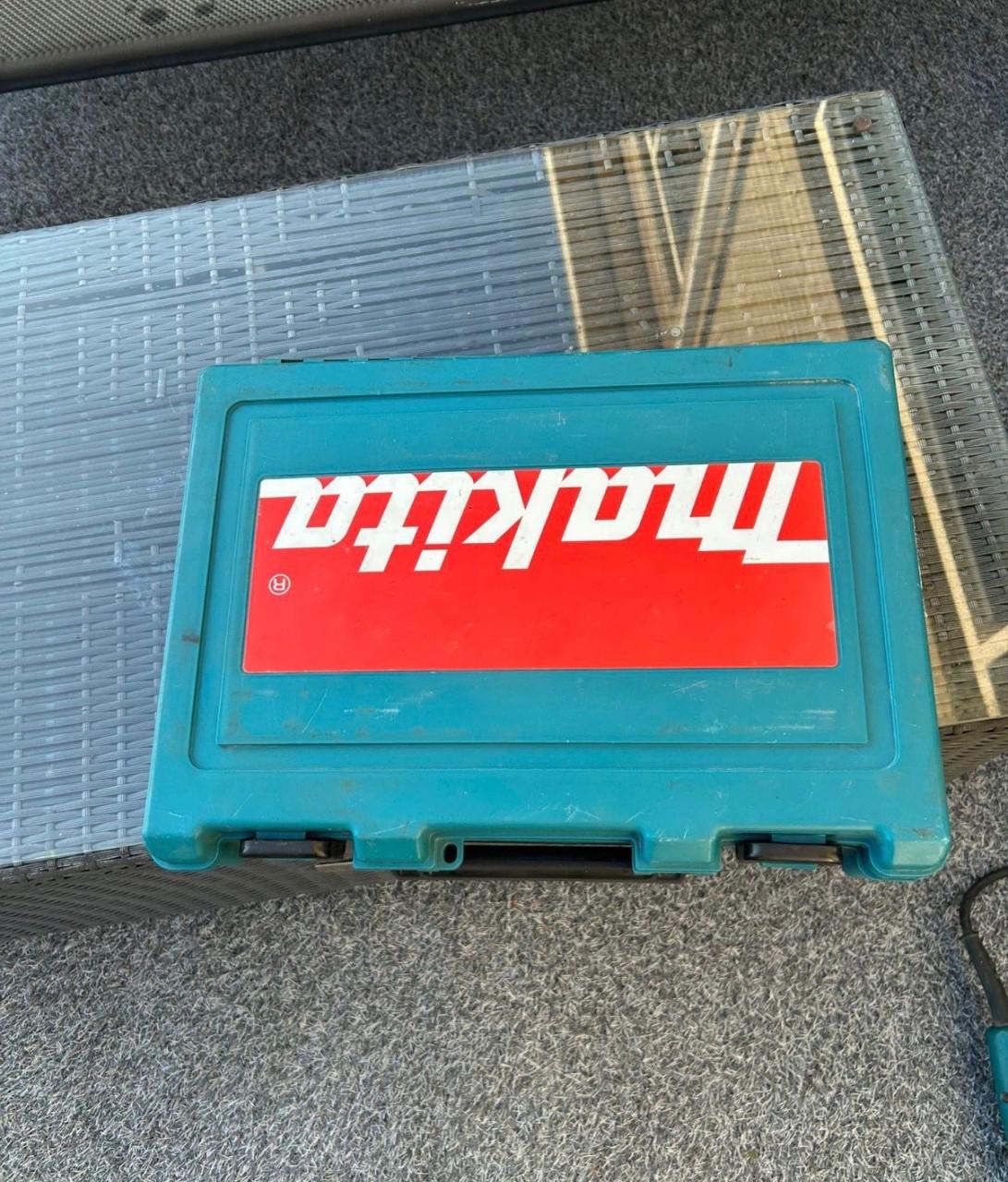 Makita Haakse slijpmachine 9555NB - Zo goed als nieuw