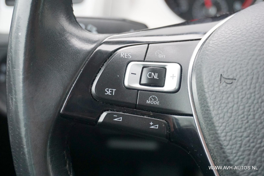 Volkswagen Golf variant 1.0 tsi business edition connected